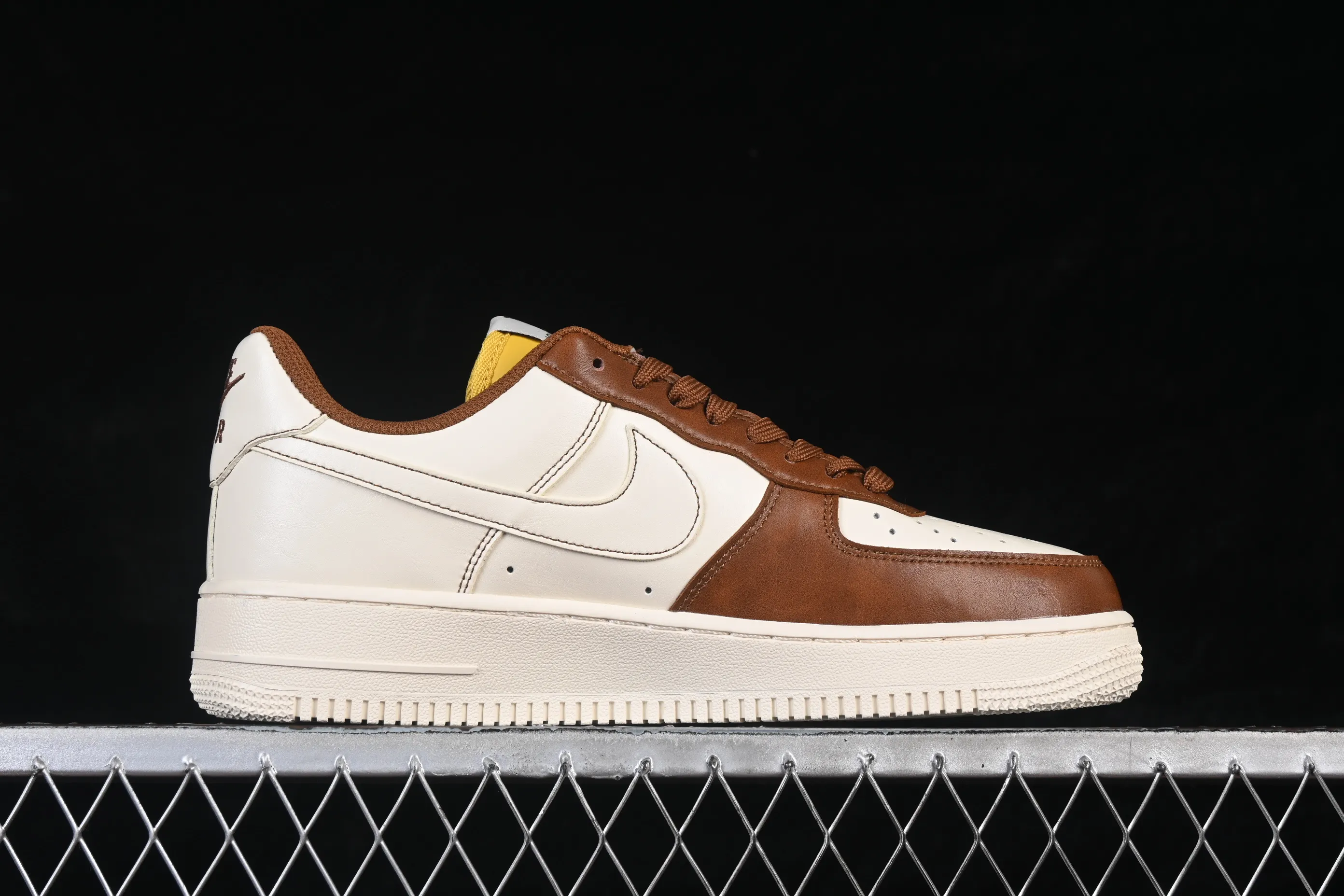 All categories Nk Air Force 1 Air Force series Nk Air Force 1 Low Air Force low top Nike Air Force 1'07 Low joint milk white coffee brown Air Force 1 low top casual sneakers IH1817-800